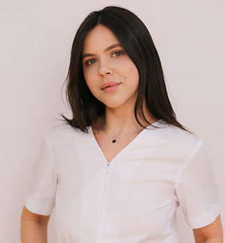 Усламина Кристина Викторовна